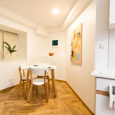 Private Entrance, Access Anytime, New Interior Lejlighed *